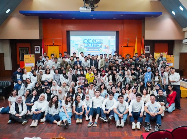 Dari Simulasi ke Aksi: Orang Muda “Jadi” Pembuat Kebijakan Hadapi Overconsumption dan Limbah Plastik